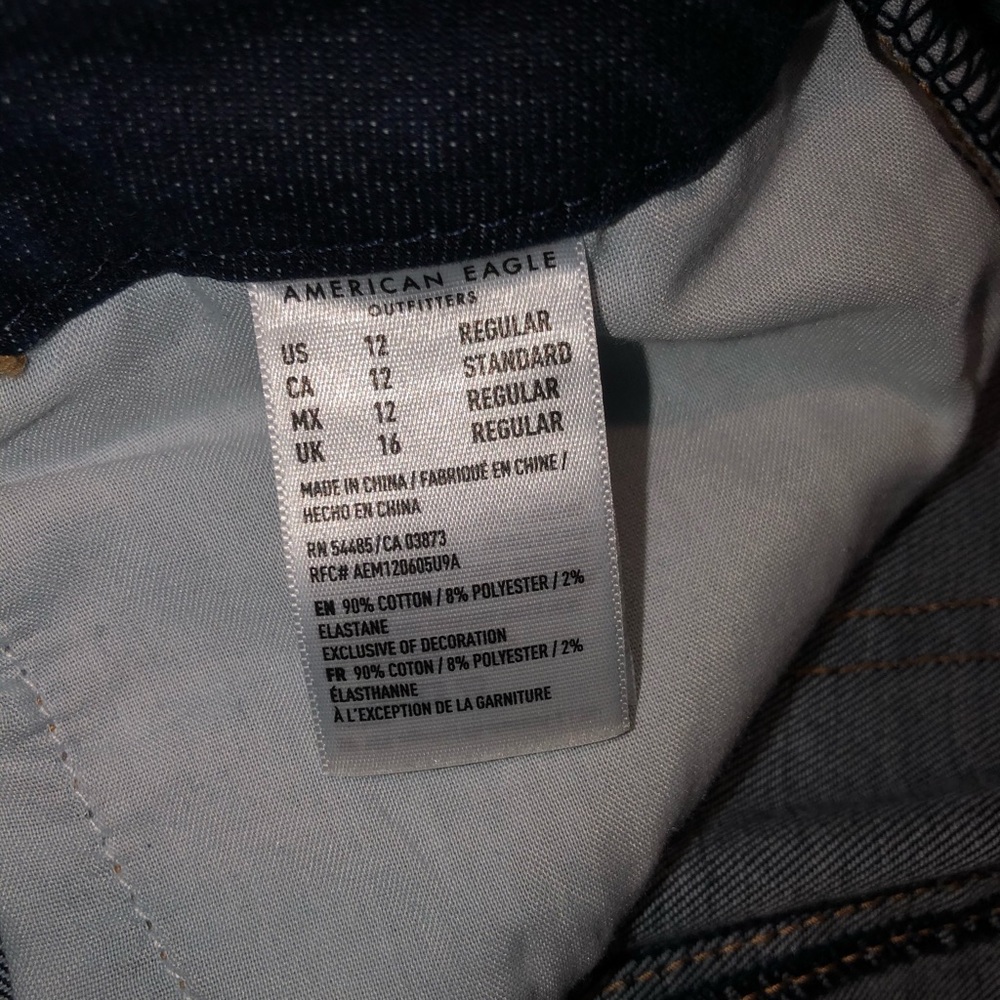 Curvy Super Hi-Rise Jeggings (Dark Wash) - Picture 5 of 5